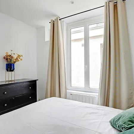 Elegant Deux Pieces St-germain-des-pres 아파트 *