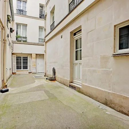 Elegant Deux Pieces St-germain-des-pres Paříž